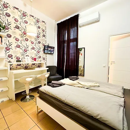 Cozy Ac- Purple Budapest